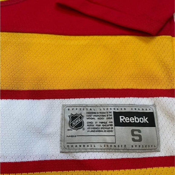 1980-2010 NHL Calgary Flames Reebok Hockey Jersey | Size S - Picture 6 of 9